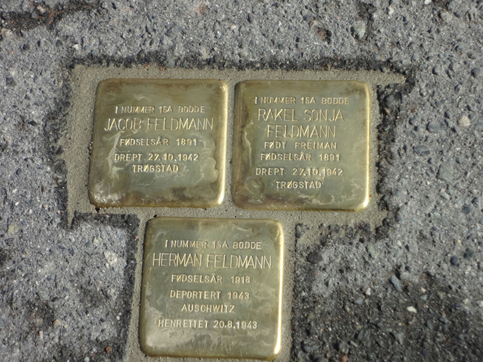 Stumble stones honoring the Feldmann family